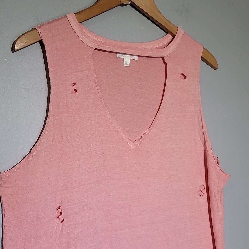 Abound Corral Pink Distressed Tank Top - Picture 2 of 8